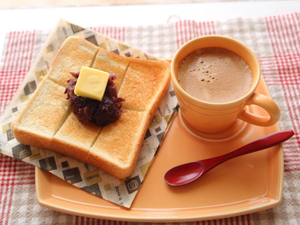 小倉トーストとコーヒー