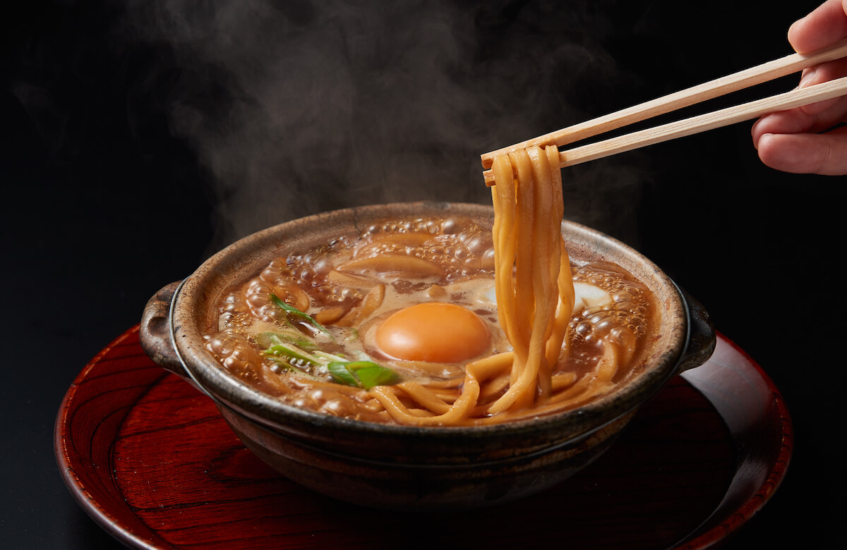 名古屋名物　味噌煮込みうどん山本屋本店